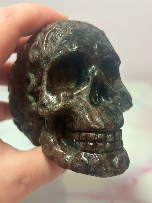 Garnet Skull