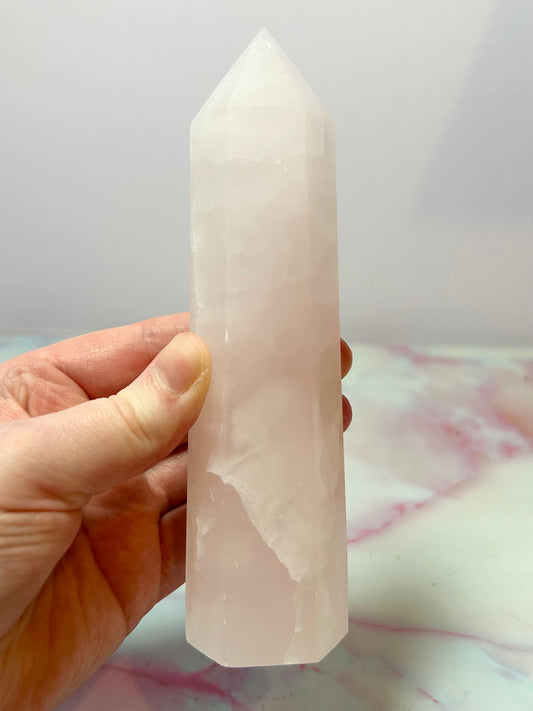 Mangano Calcite Tower
